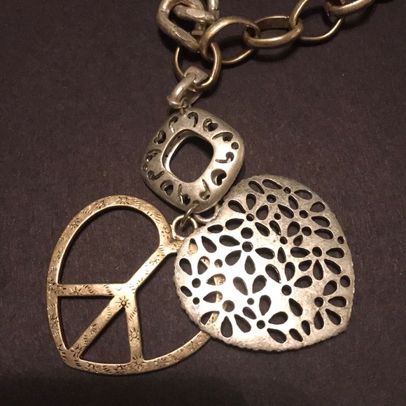 Jessica Simpson necklace and earrings - Picture 2 of 3